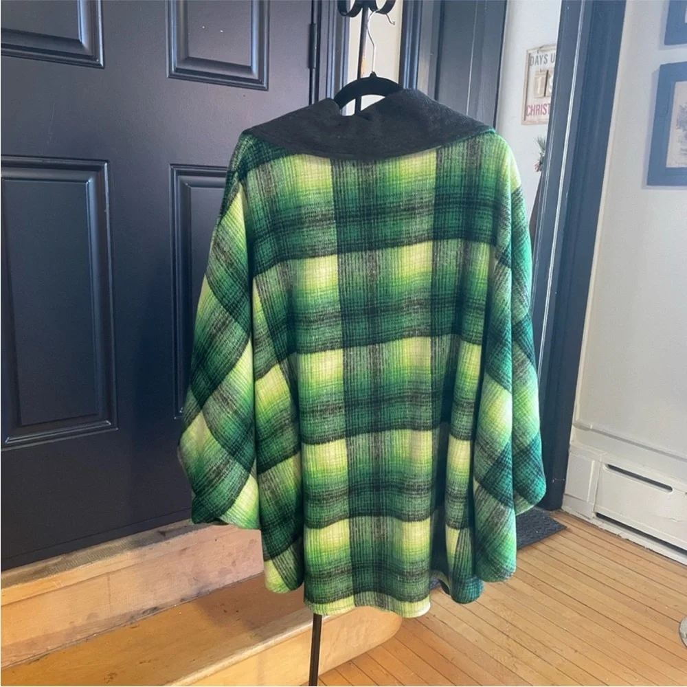 Free People – Woodstock Brushed Plaid Oversized Poncho – Green Black – Sz. OS